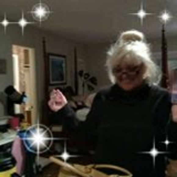 Meet your Posher, Michele - Picture 7 of 15